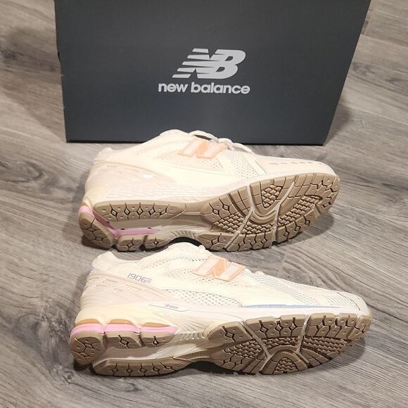 NIB New Balance 1906R Ortholite Gender Neutral Sea Salt/Angora Sneakers - Picture 4 of 10